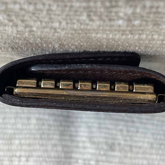 Louis Vuitton 6 key holder in Damier Ebene - Picture 7 of 9